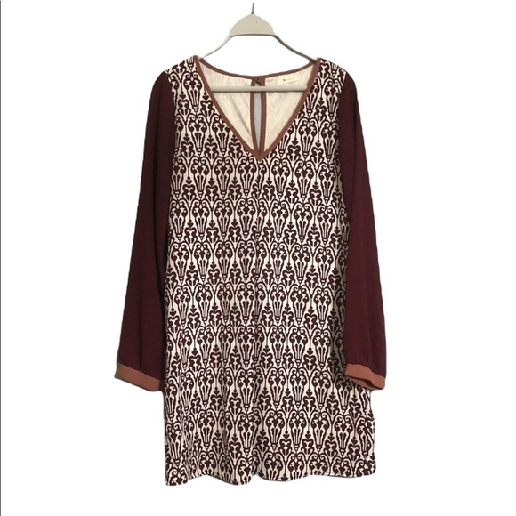 Everly Dresses & Skirts - Everly Burgundy long sleeve mini dress